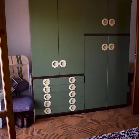 Marconi 5 Apartment *